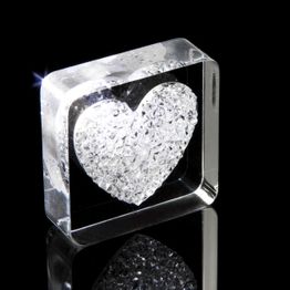 Koelkastmagneet „Diamond Heart“ houdt ca. 450 gr, met hartmotief, van acrylglas, met Swarovski-kristallen