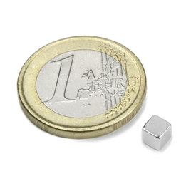 W-04-N, Kubusmagneet 4 mm, neodymium, N42, vernikkeld