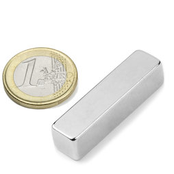 Q-40-10-10-N, Blokmagneet 40 x 10 x 10 mm, neodymium, N42, vernikkeld