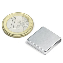 Q-18-18-04-Z, Blokmagneet 18 x 18 x 4 mm, neodymium, N45, verzinkt